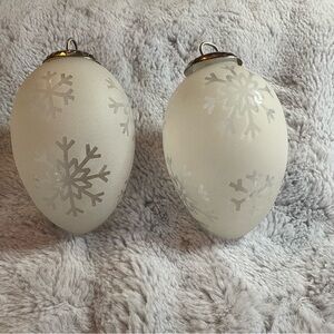 2 Chic Silver Snowflake Holiday Ornaments